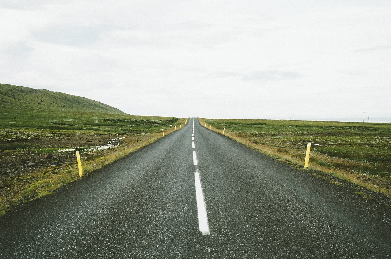 highway, road, markers-498304.jpg