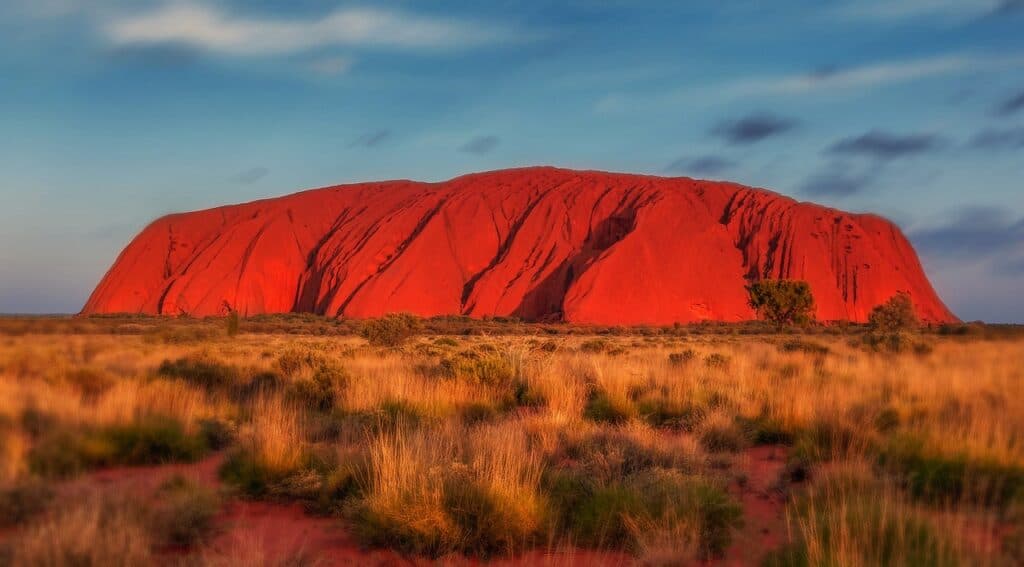 uluru, australia, monolith-2058380.jpg